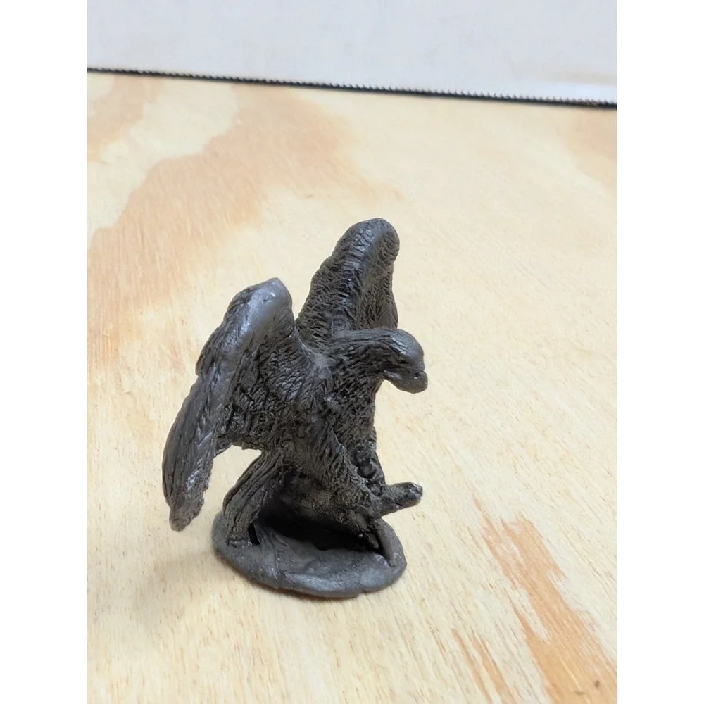 Pewter Style Finish Small Eagle Desk‎ Piece Man Cave Outdoors